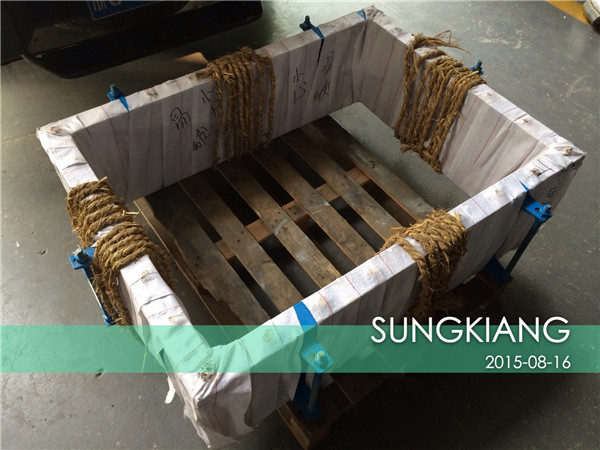 方形耐高溫橡膠風(fēng)道補(bǔ)償器發(fā)貨現(xiàn)場(chǎng)照片