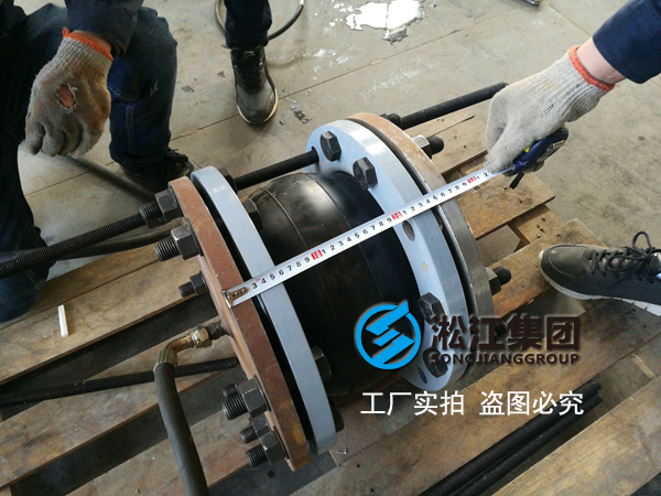 新年新開始 產(chǎn)品質(zhì)量第一為重要 DN250橡膠接頭壓力檢測(cè)培訓(xùn) 新年新開始 產(chǎn)品質(zhì)量第一為重要 DN250橡膠接頭壓力檢測(cè)培訓(xùn)