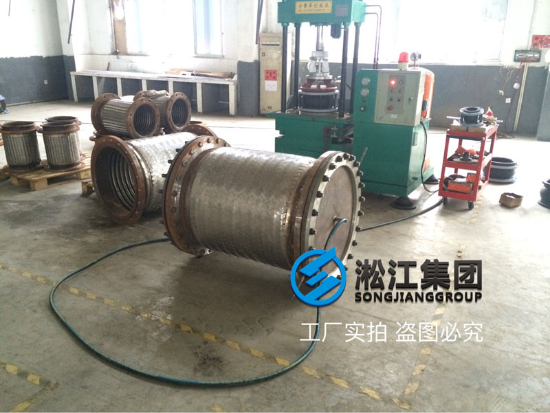 【檢測現場】大口徑金屬軟管水壓檢測現場 【檢測現場】大口徑金屬軟管水壓檢測現場