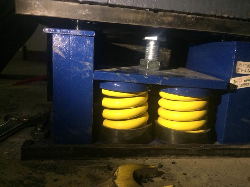 YORK冷水主機(jī)安裝彈簧減震器沒效果怎么辦? YORK冷水主機(jī)安裝彈簧減震器沒效果怎么辦?