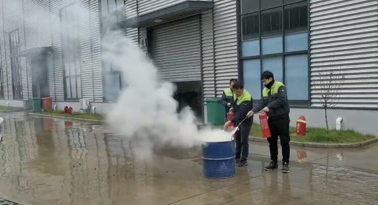 加強消防知識學習消防演習訓練”確保安全工作”