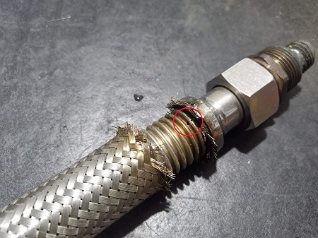 有關中央空調風機盤管金屬軟連接針孔腐蝕的分析報告 有關中央空調風機盤管金屬軟連接針孔腐蝕的分析報告