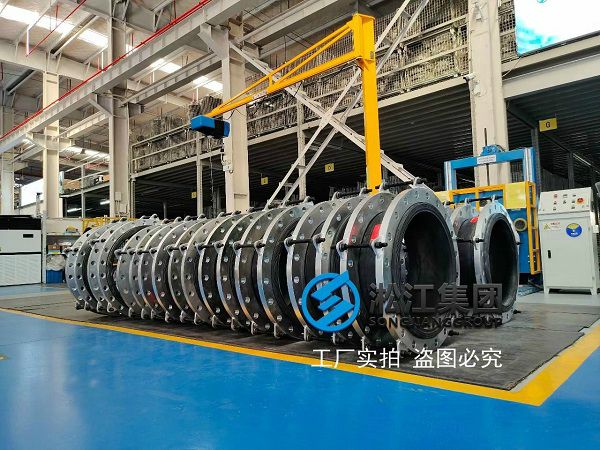 中國被德國嘲笑50年 萬噸擠壓機終于突破了！